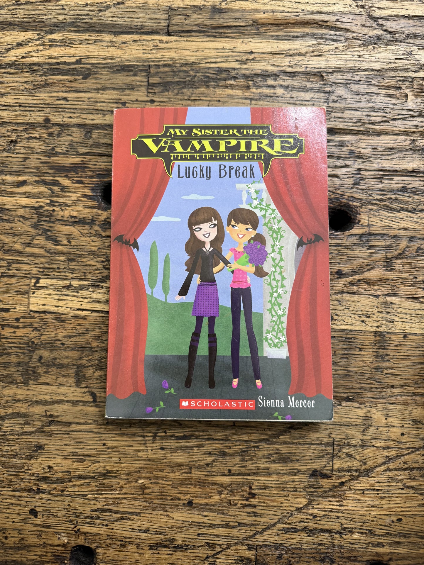 My Sister the Vampire: Lucky Break -MG,used