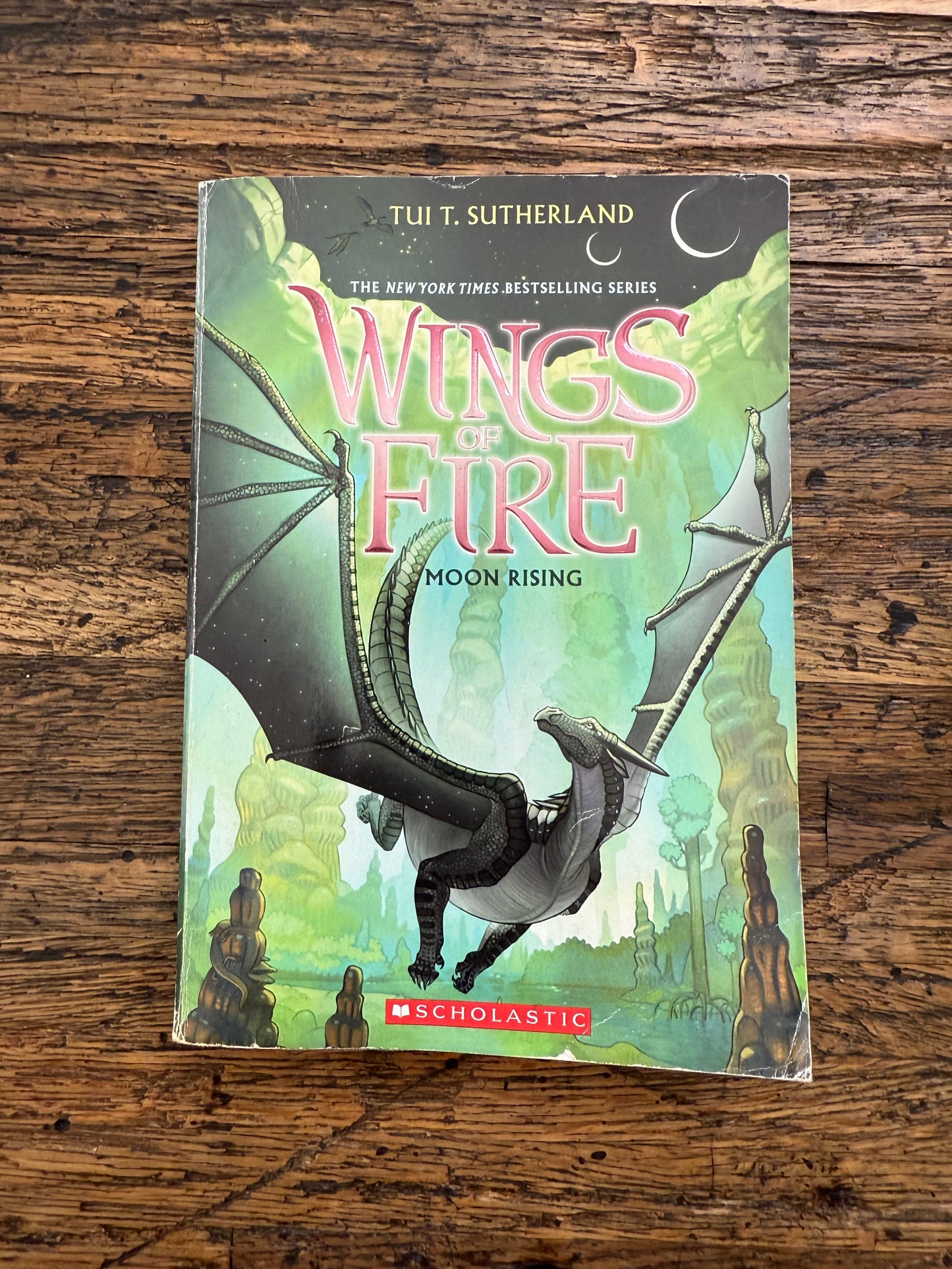 Wings Of Fire #6: Moon Rising -used