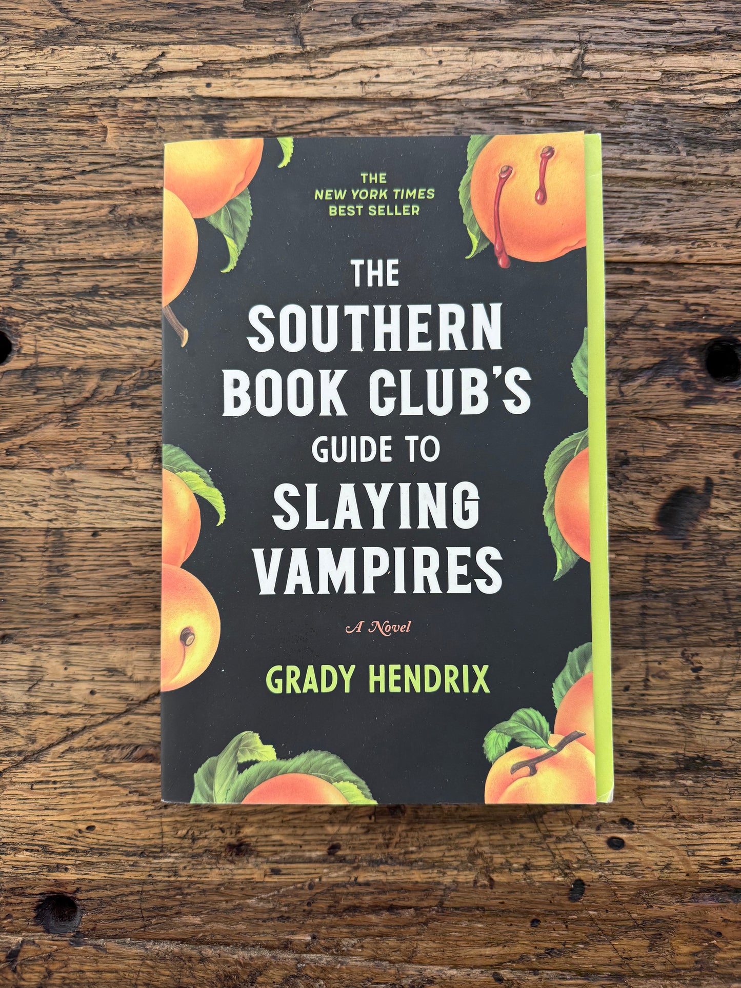 Used - The Southern Book Club's Guide to Slaying Vampires