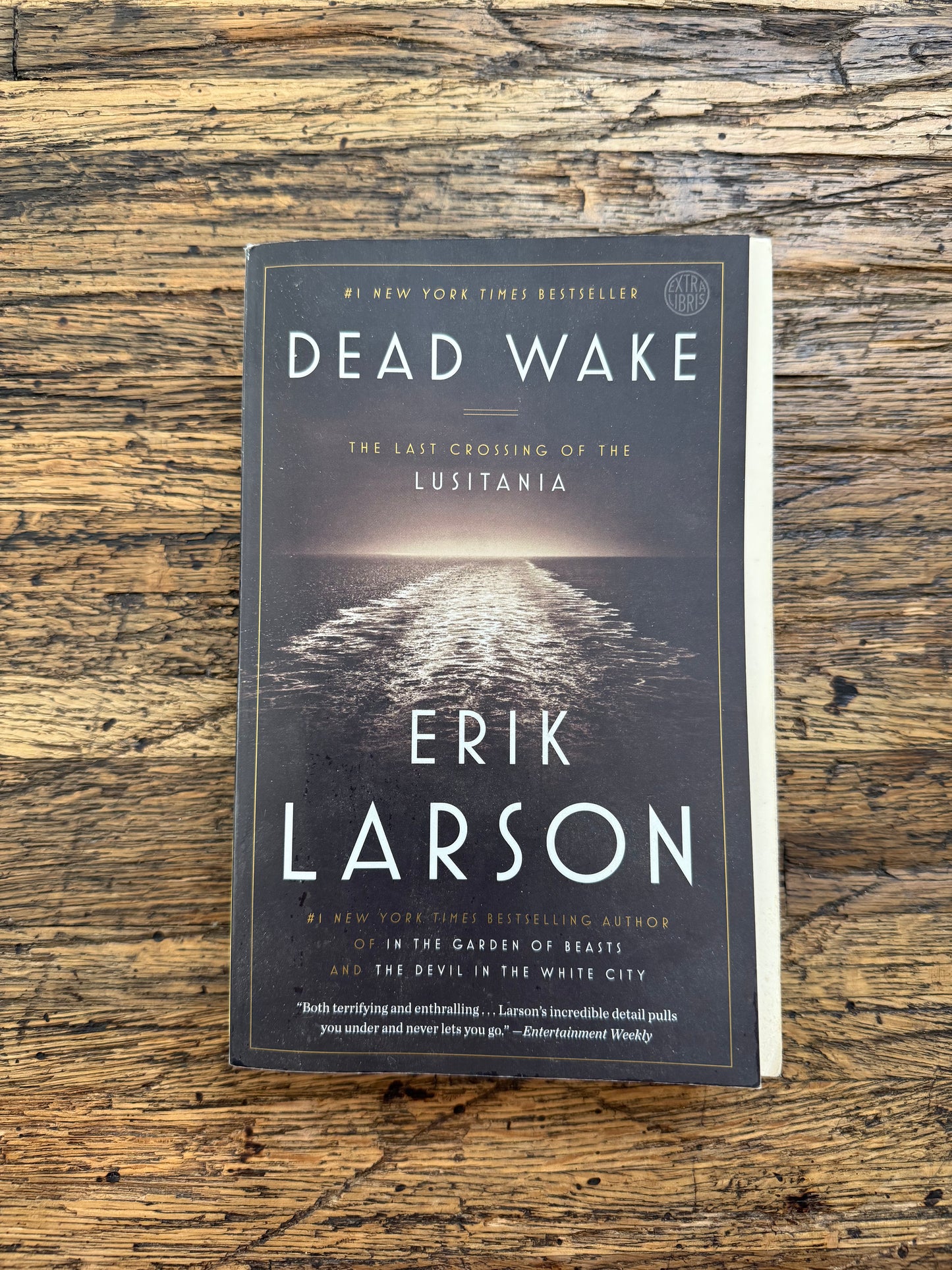 Dead Wake: The Last Crossing of the Lusitania -used