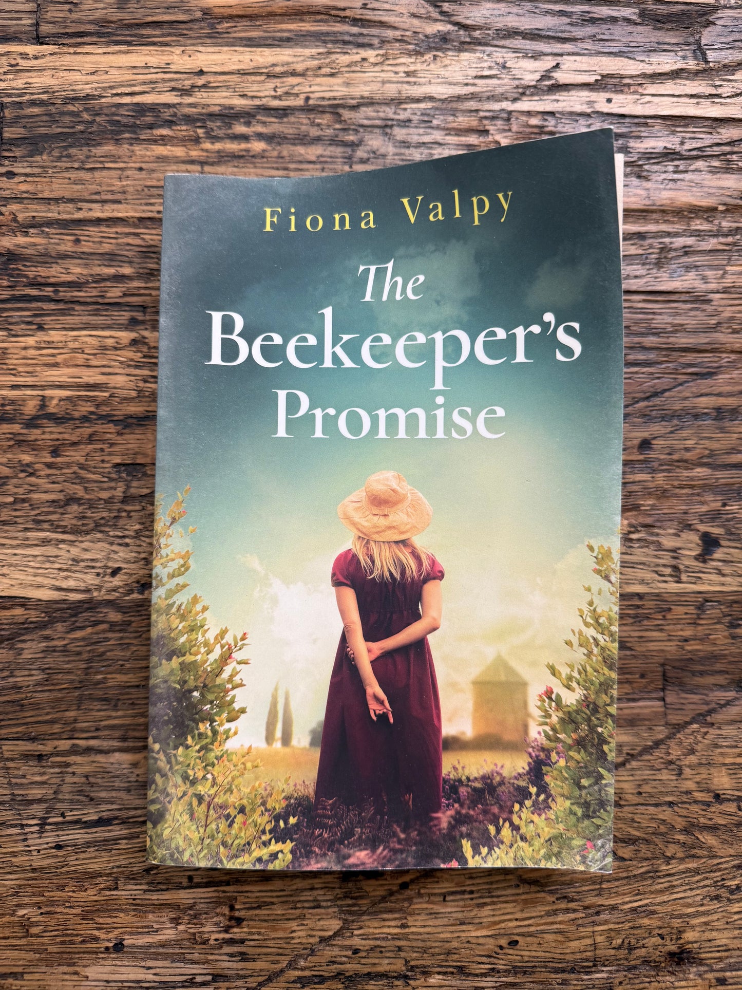 The Beekeeper’s Promise -used