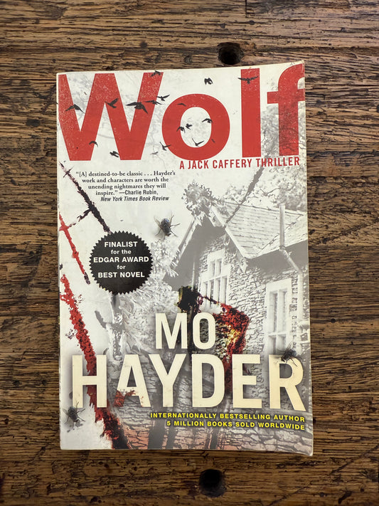 Wolf (Jack Caffery/Walking Man #7) -used