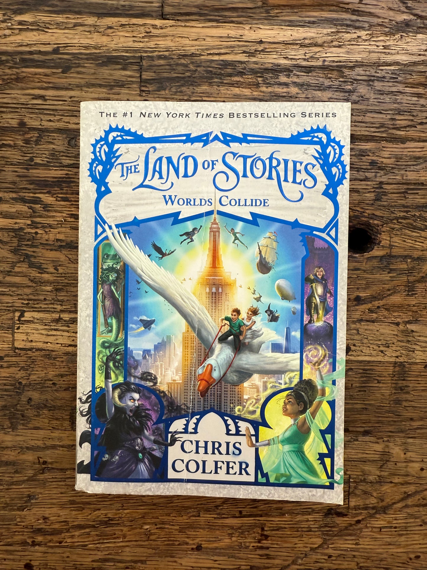 The Land Of Stories: Worlds Collide -used