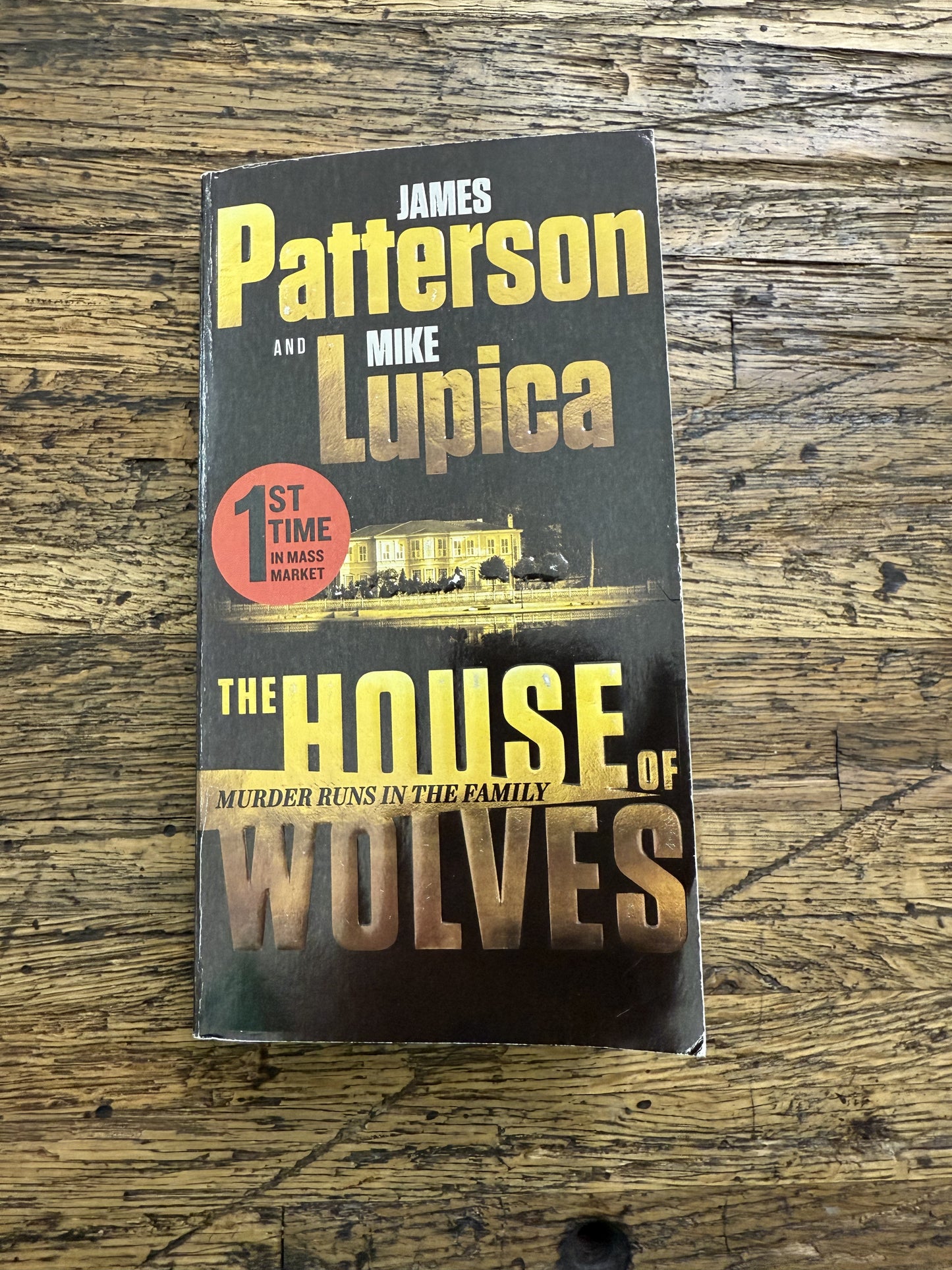 The House of Wolves -used