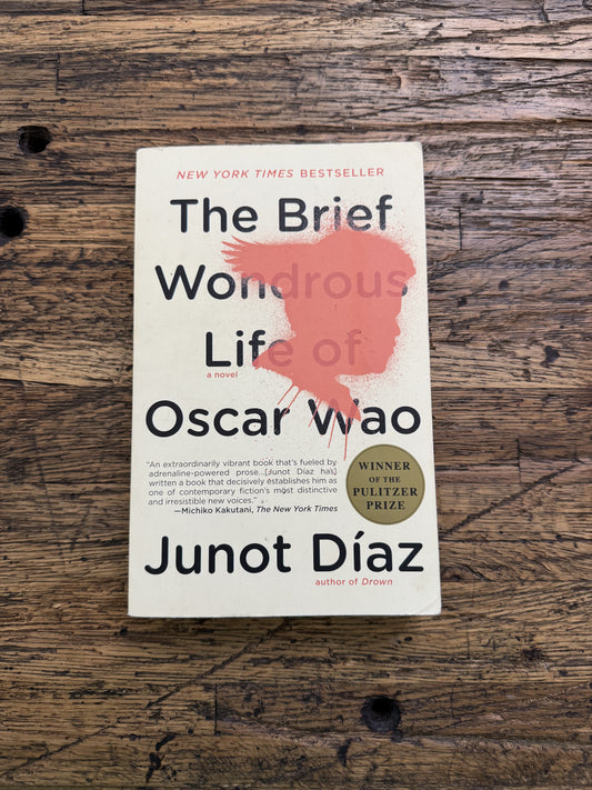 The Brief Wondrous Life of Oscar Wao -used