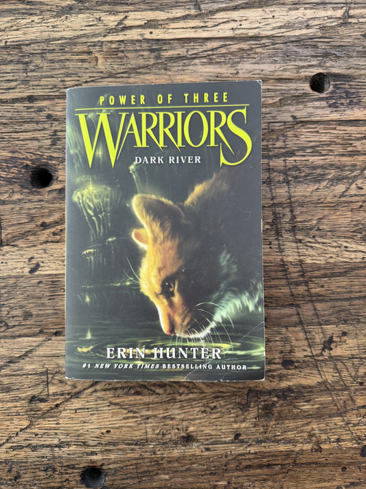 Warriors: Dark River -mg,used