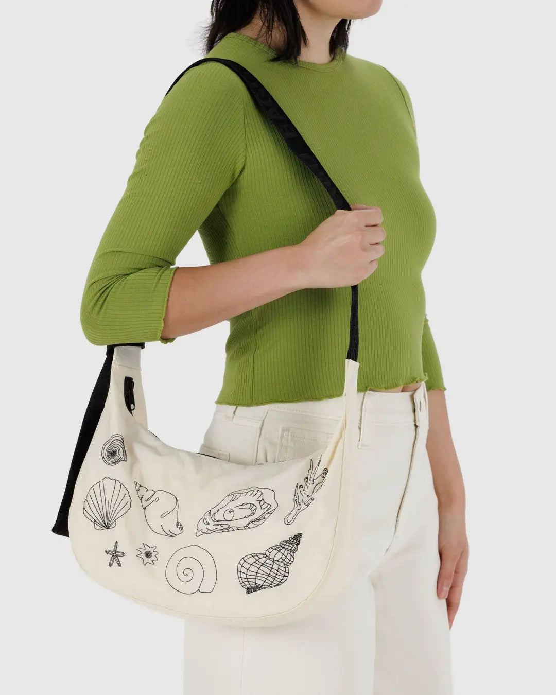 BAGGU - Medium Nylon Cresent Bag, Embroidered Shells