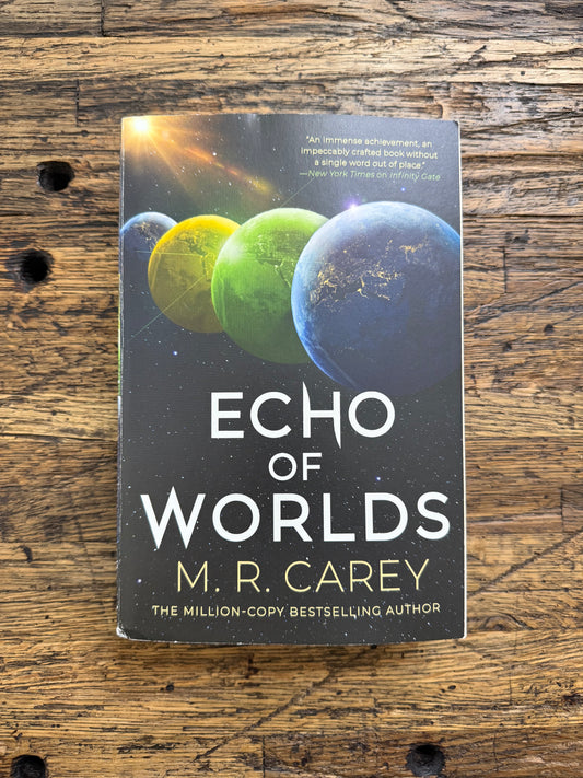 Used - Echo Of Worlds (Pandominion #2)